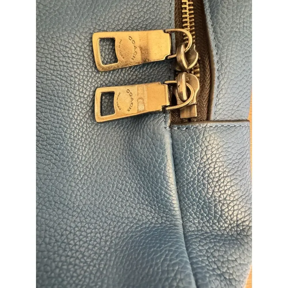 Coach approx 12